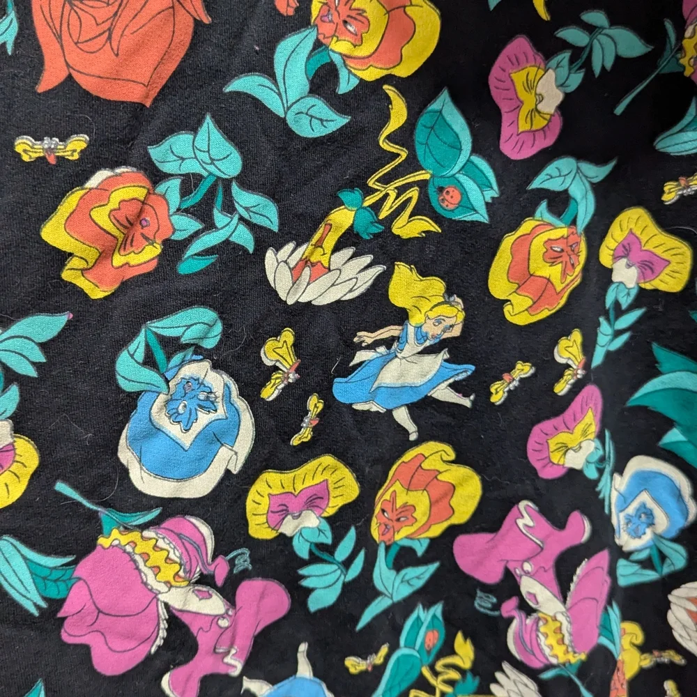 Disney Alice in Wonderland Hoodie - Picture 6 of 6